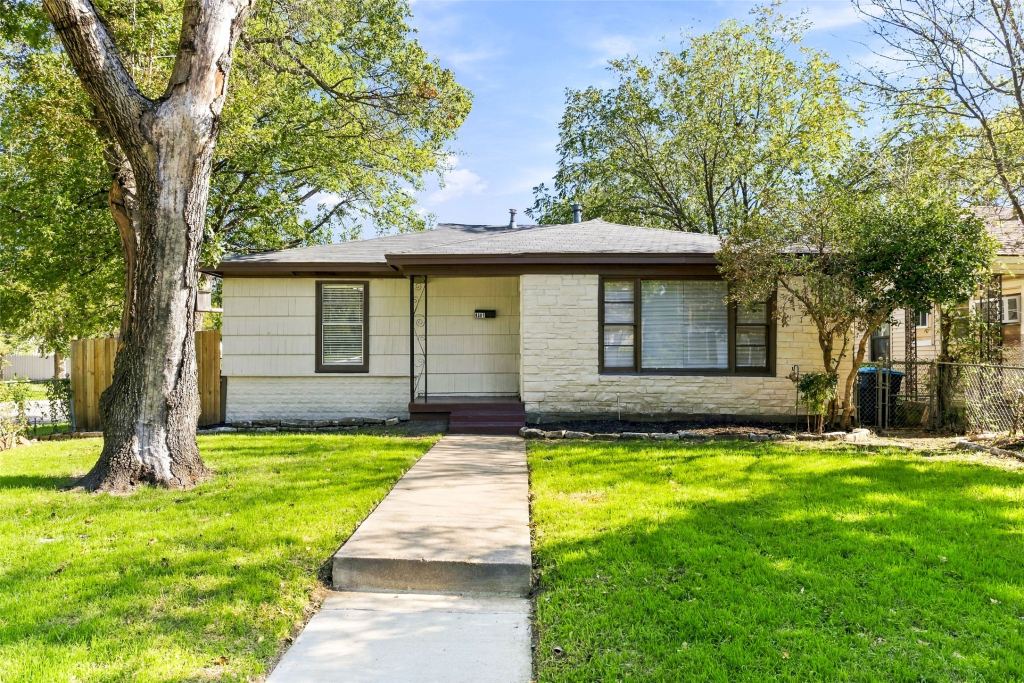 4301 Valentine Street, Fort Worth, TX 76107 — photo 1