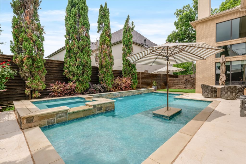 6910 Huff Trail, Dallas, TX 75214 — photo 1