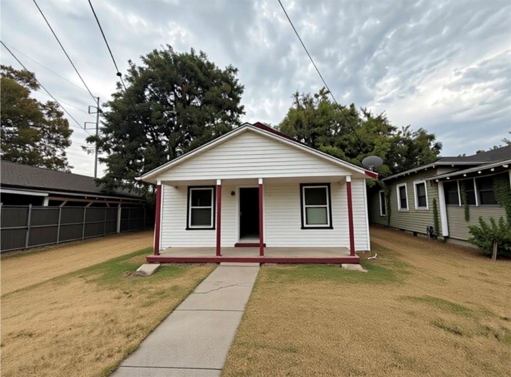 2738 Lawrence Street, Dallas, TX 75215 — photo 1