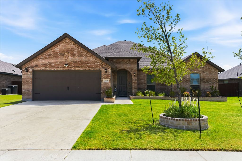 710 Truchas Avenue, Forney, TX 75126 — photo 1