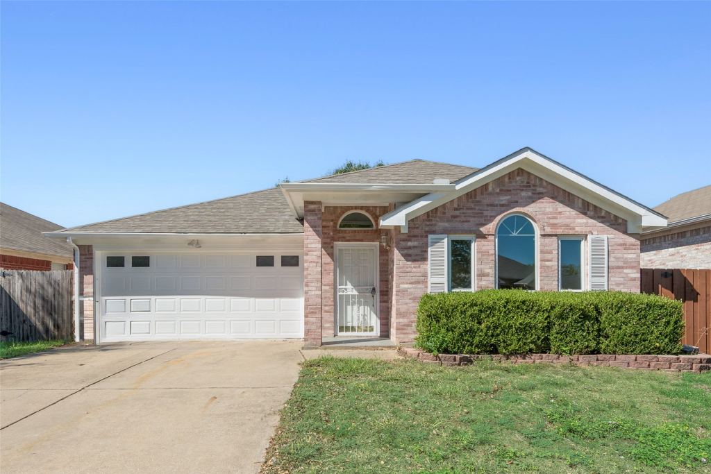 7016 Snowivy Court, Arlington, TX 76001 — photo 1
