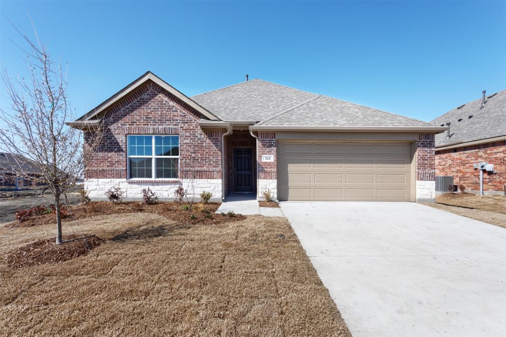 512 Pepperbark Avenue, Princeton, TX 75407 — photo 1