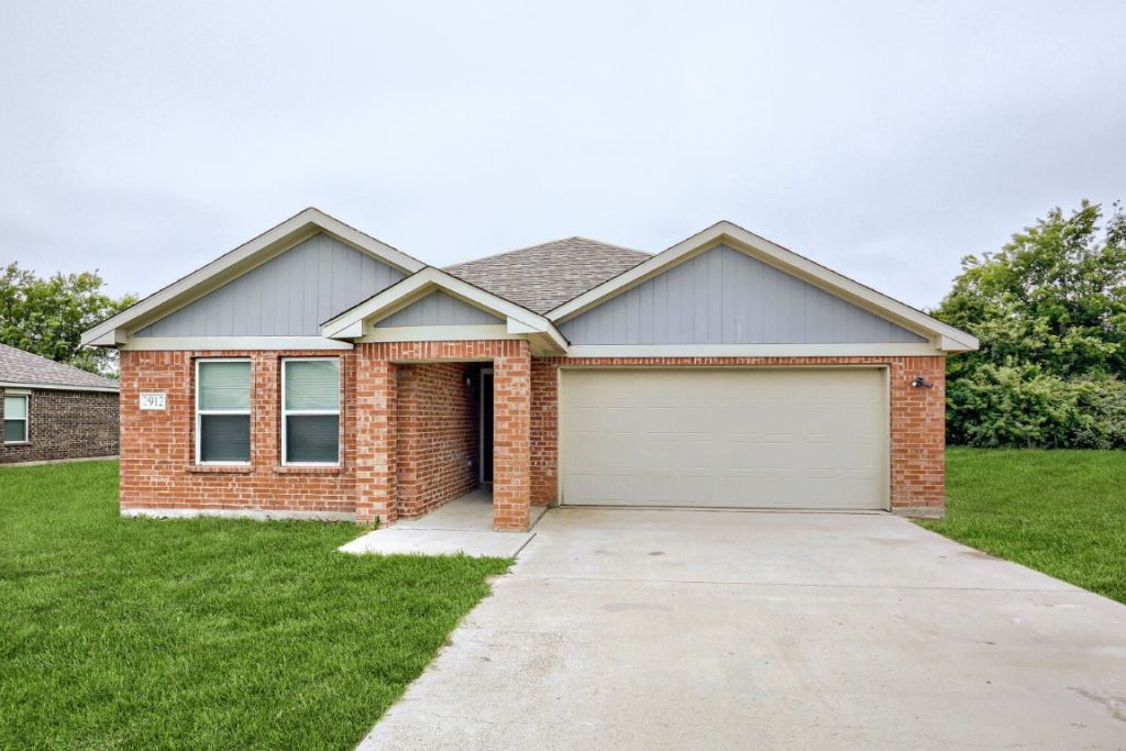 2912 Emma Lane, Mabank, TX 75147 — photo 1