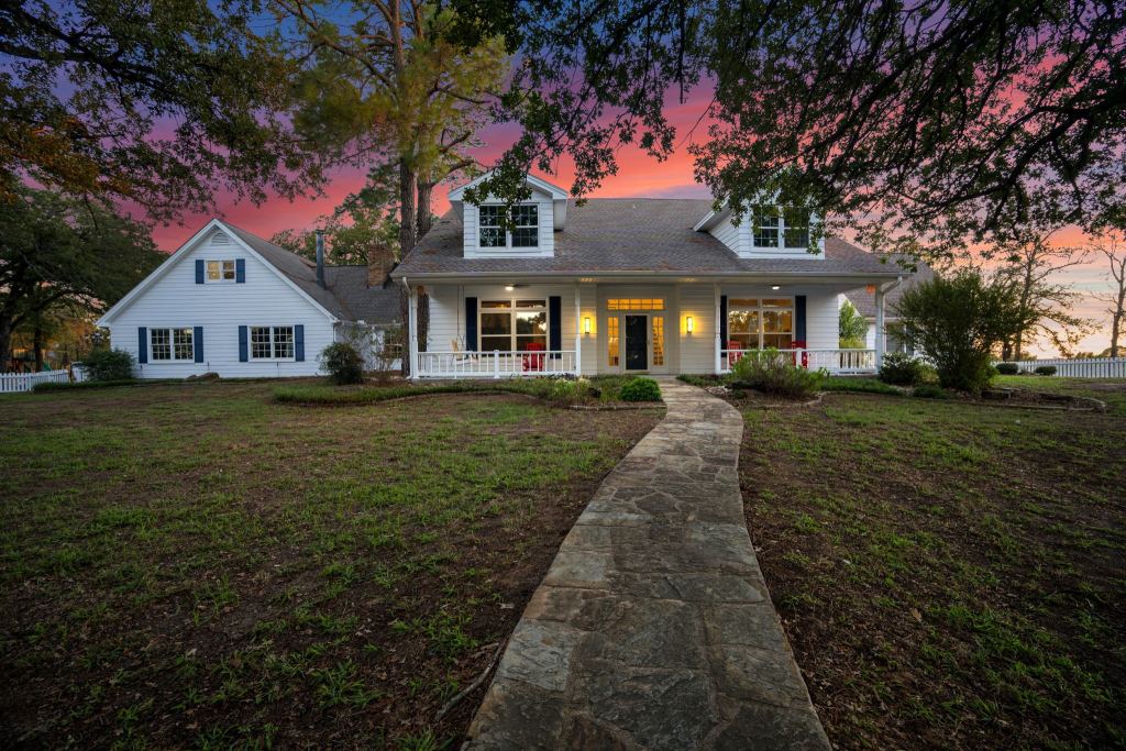 1700 E Hickory Hill Road E, Argyle, TX 76226 — photo 1