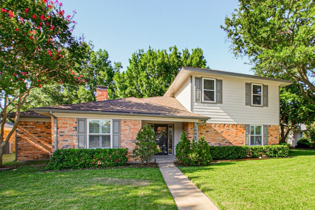 1904 Clover Trail, Richardson, TX 75081 — photo 1