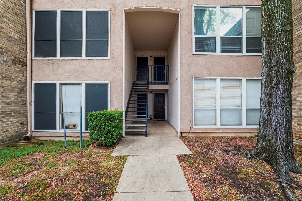 5604 Boca Raton Boulevard 248, Fort Worth, TX 76112 — photo 1