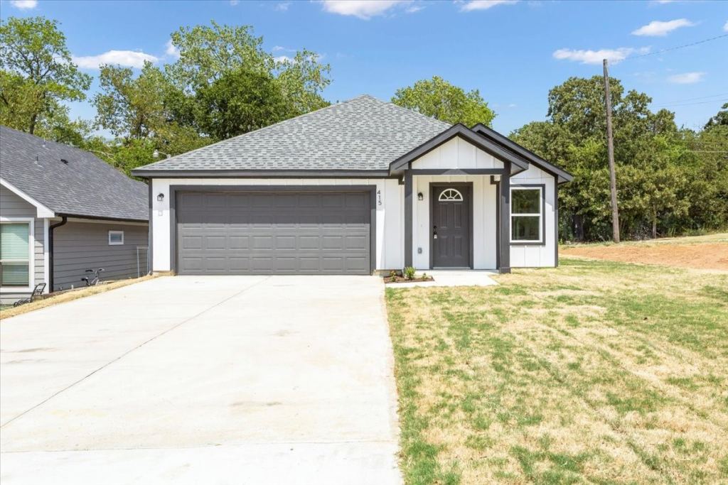 415 E Monterey Street, Denison, TX 75021 — photo 1