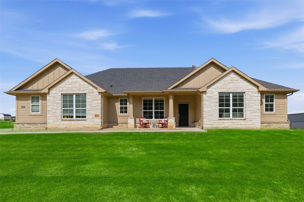 1212 County Road 4797