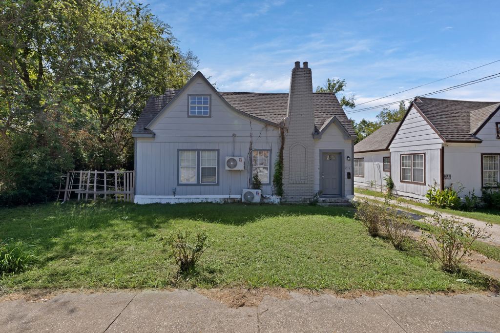 3515 Lee Street, Greenville, TX 75401 — photo 1