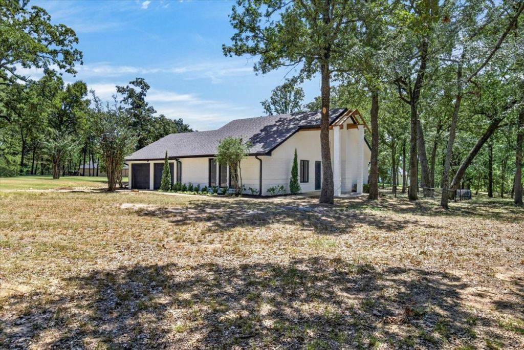 172 Colonial Drive, Mabank, TX 75156 — photo 1