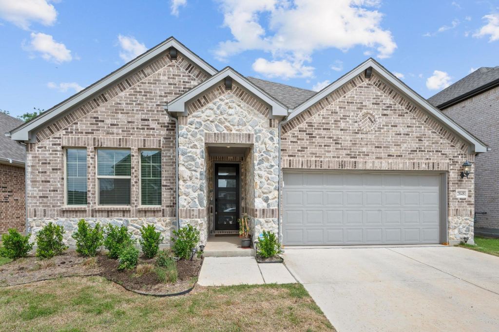 2848 Acadia Drive, Corinth, TX 76210 — photo 1