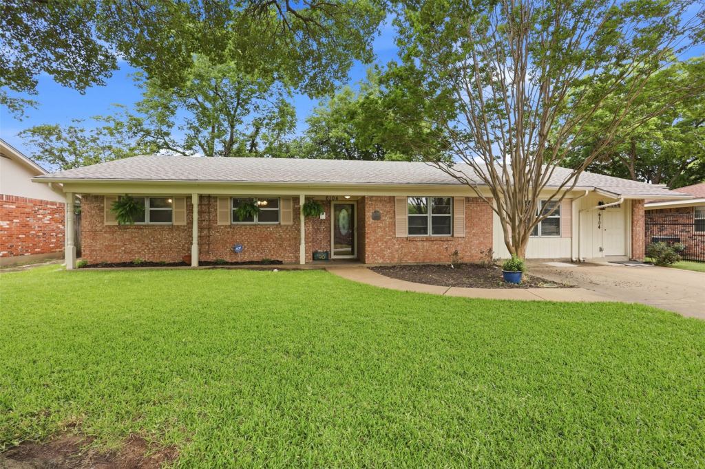 6104 Cliffside Drive, Edgecliff Village, TX 76134 — photo 1