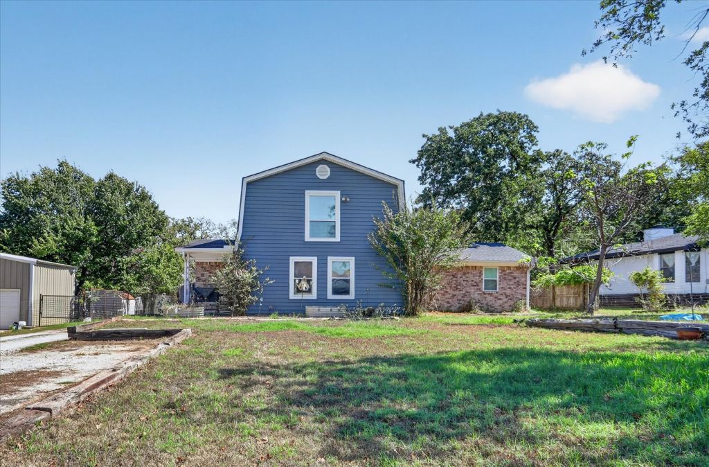 416 Cedarwood Street, Azle, TX 76020 — photo 1