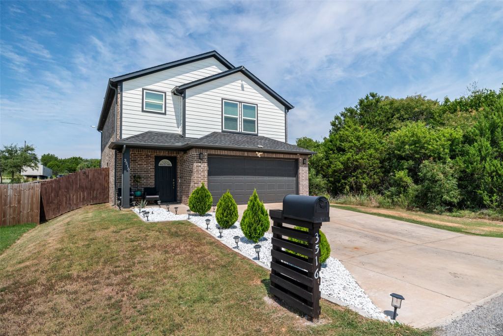 3516 Mulberry Drive, Granbury, TX 76048 — photo 1