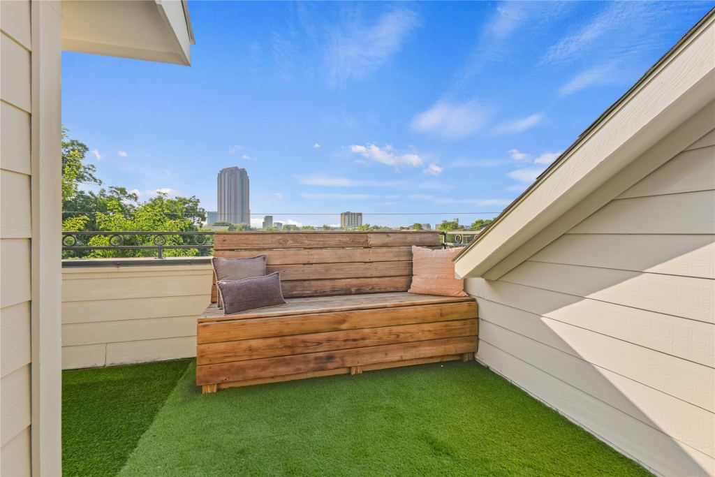 4007 Brownstone Court, Dallas, TX 75204 — photo 1