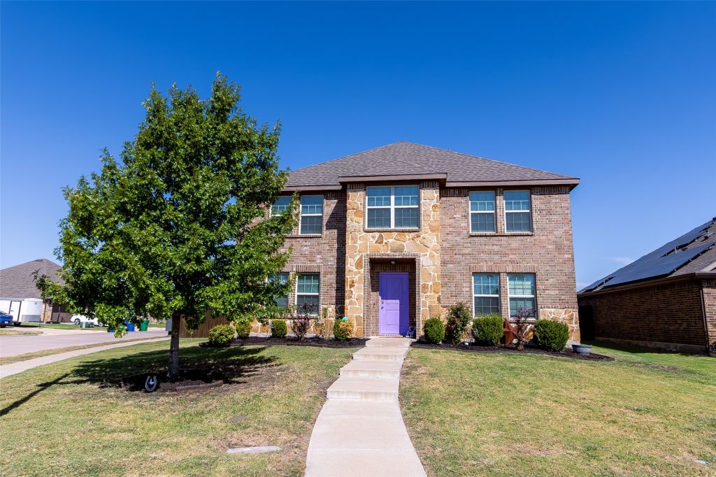 513 Clearlake Drive, Waxahachie, TX 75165 — photo 1
