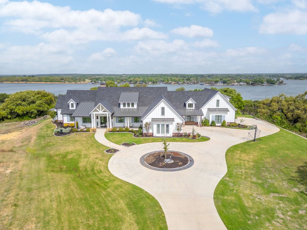 8070 Brownie Luker Blvd., Granbury, TX 76048 — photo 1