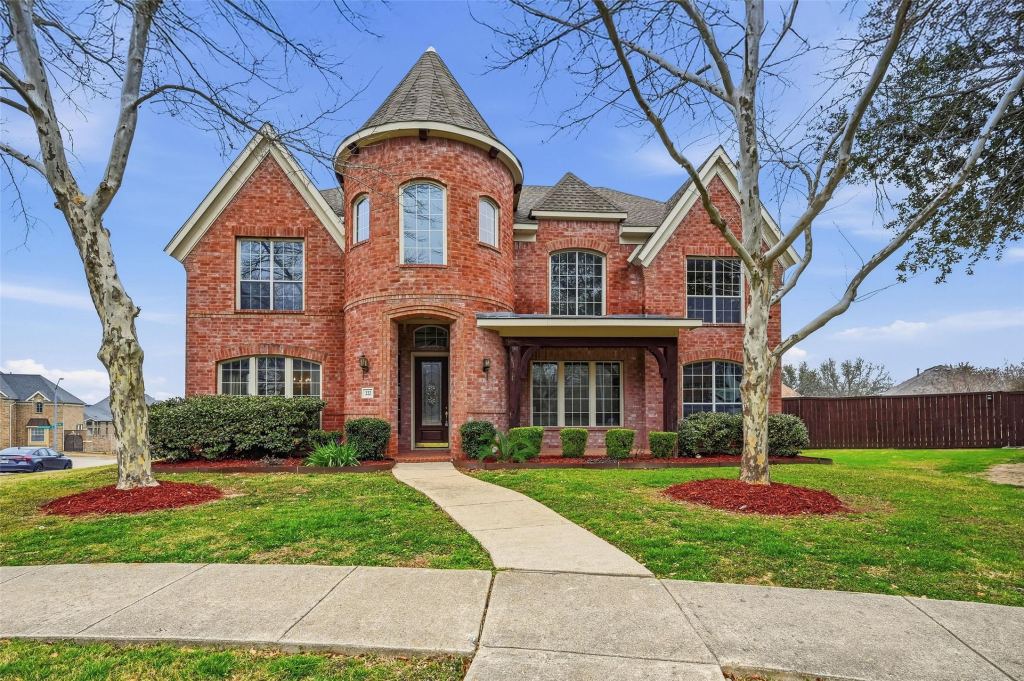 222 River Birch Trail, Garland, TX 75040 — photo 1