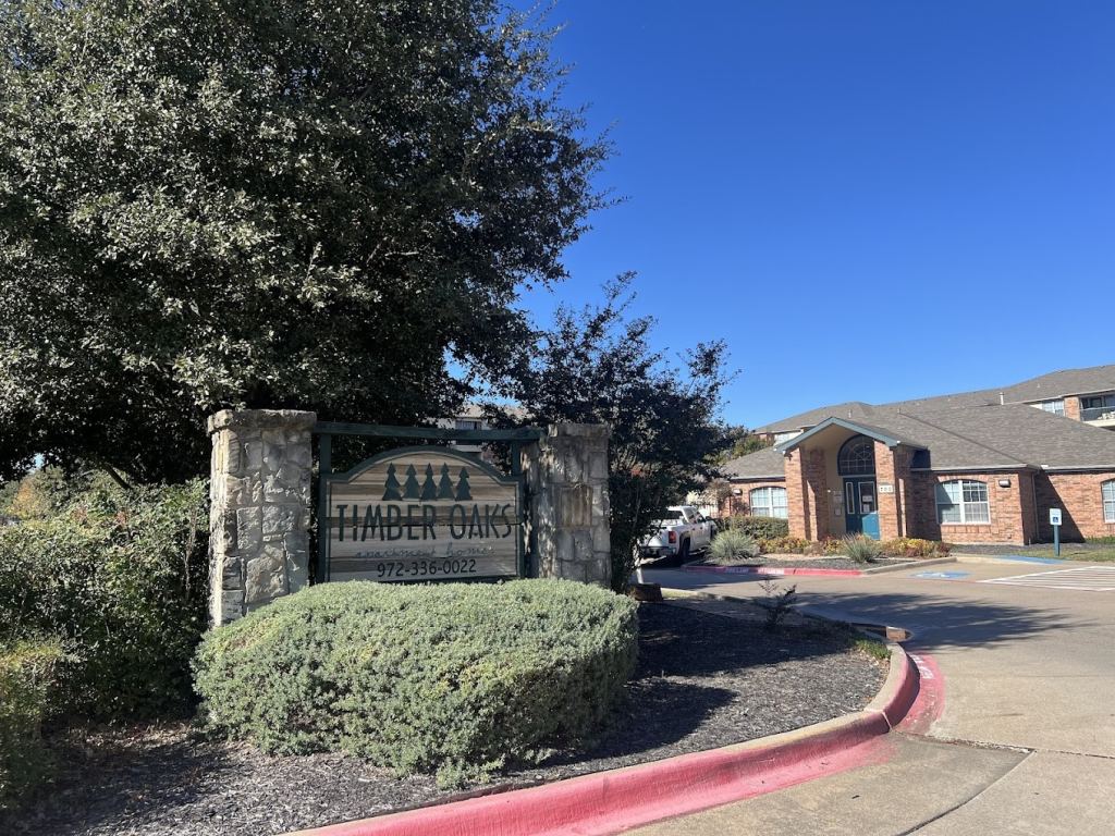 700 Timber Oaks Lane, Grand Prairie, TX 75051 — photo 1