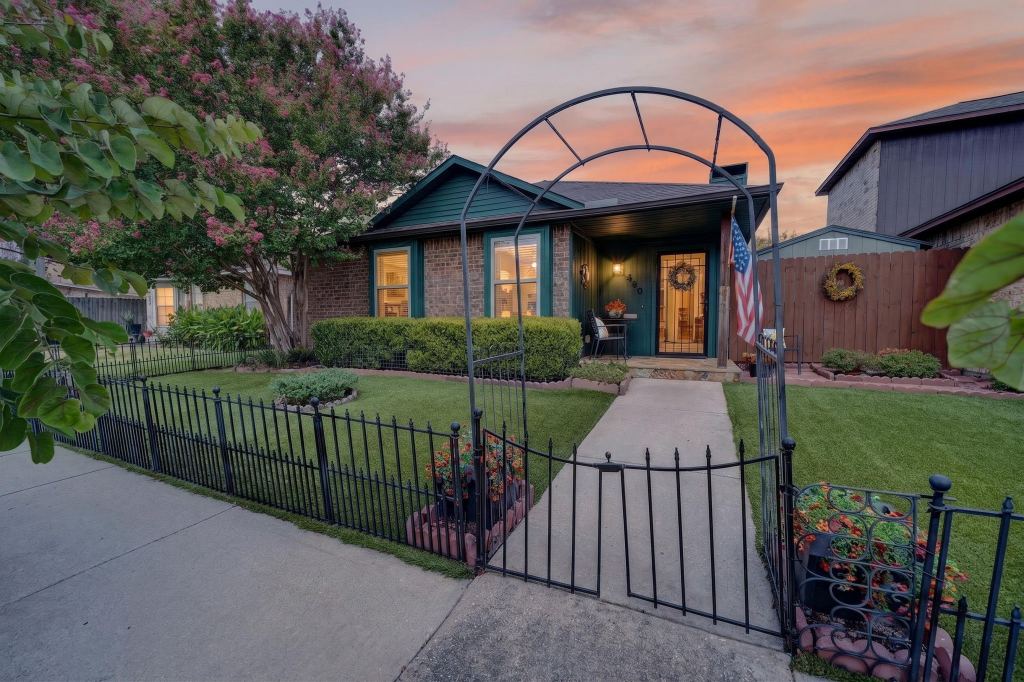 240 Dewey Court, Irving, TX 75060 — photo 1