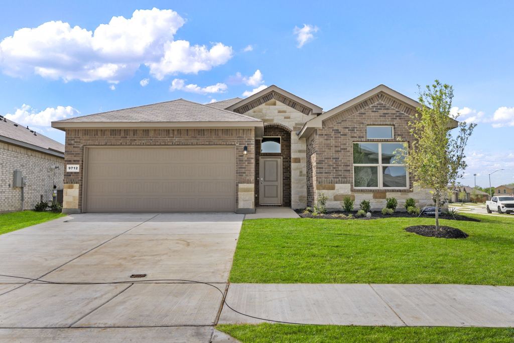 9712 Austin Hollow Road, Crowley, TX 76036 — photo 1