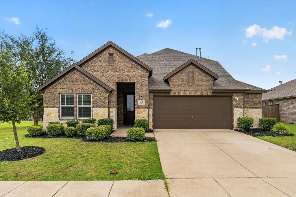 601 England Street, Fate, TX 75189 — photo 1