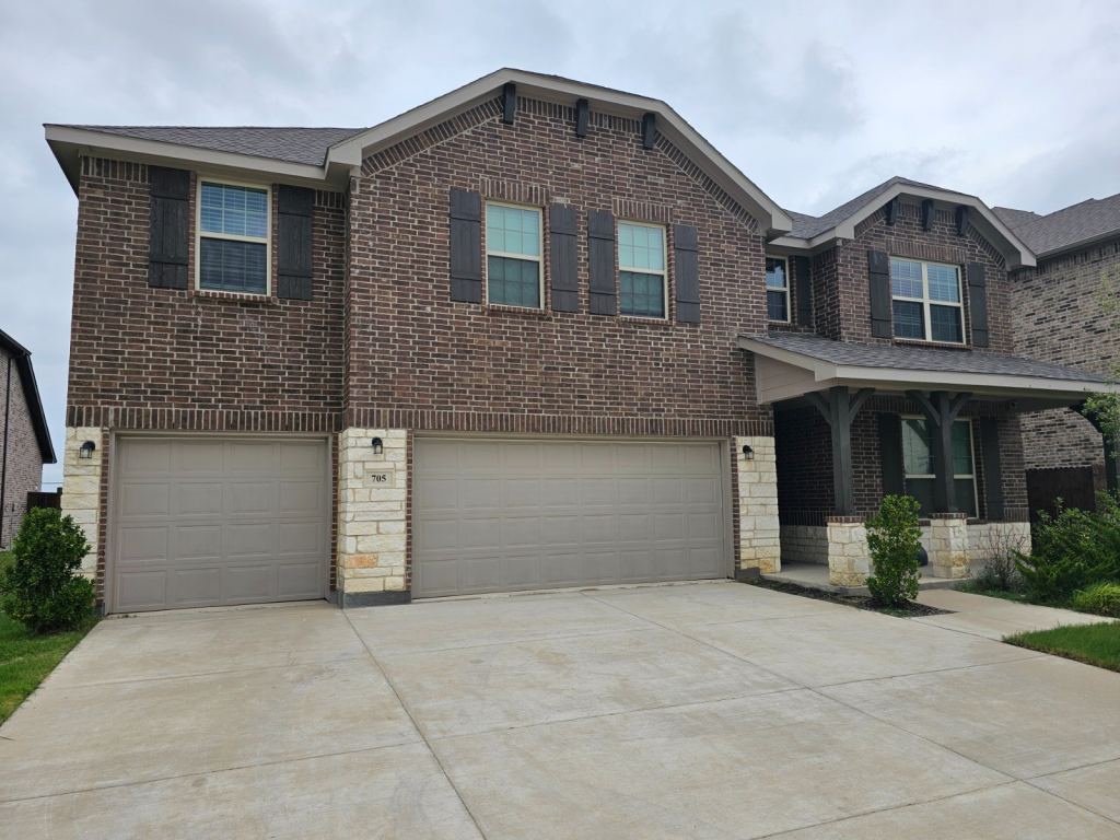 705 Mcadoo Drive, Arlington, TX 76002 — photo 1