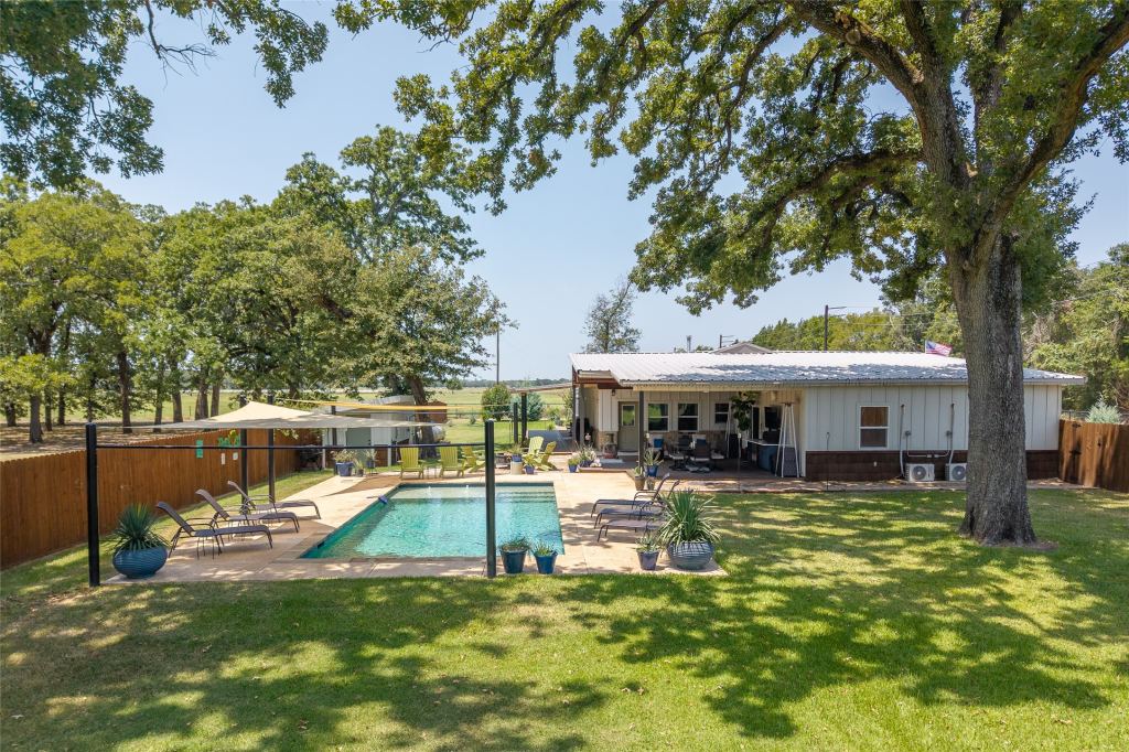 116 Pauline Road, Mabank, TX 75156 — photo 1
