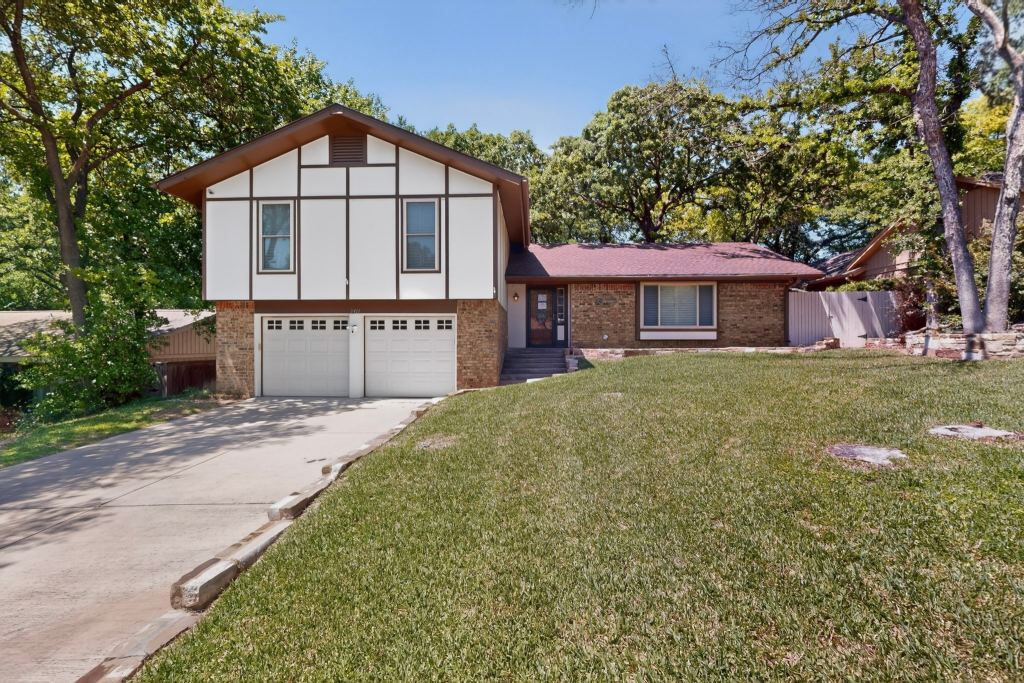 3411 Sheffield Drive, Arlington, TX 76013 — photo 1