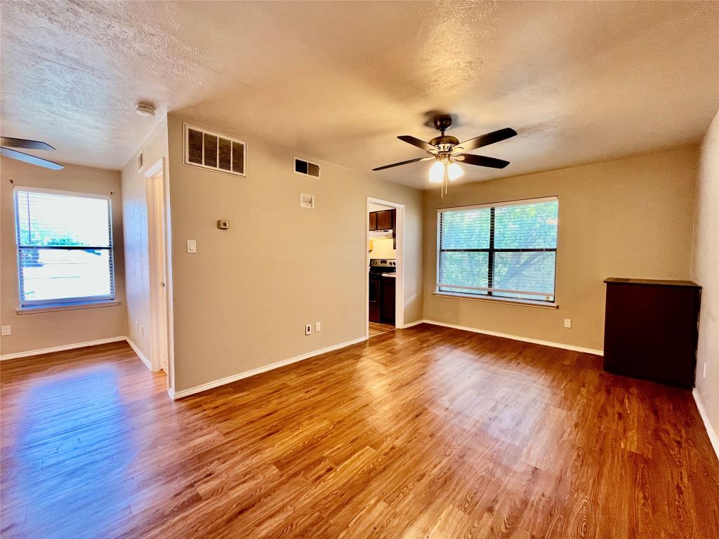 2526 W Prairie Street 205, Denton, TX 76201 — photo 1