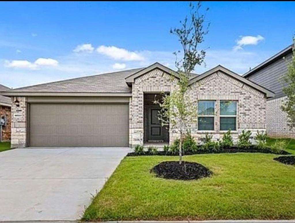 9428 Golden Tree, Fort Worth, TX 76180 — photo 1