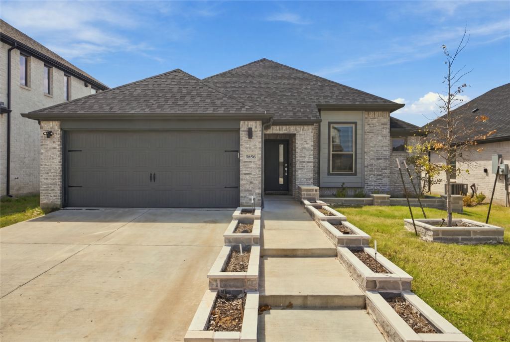 2826 Caroline Street, Royse City, TX 75189 — photo 1