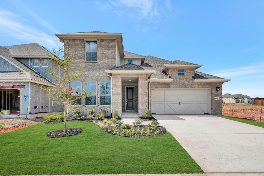 5005 Lily Creek Drive