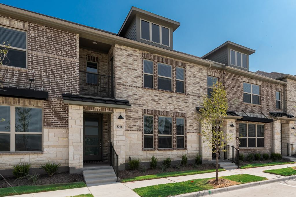 8301 Bayside Drive, Rowlett, TX 75088 — photo 1
