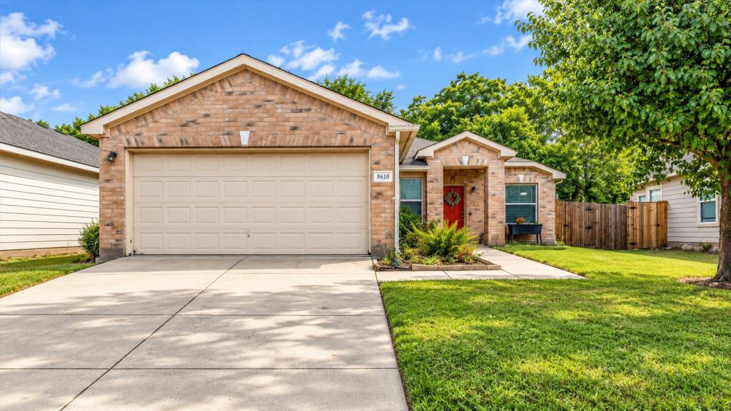 8610 Mountain Bluff, Dallas, TX 75227 — photo 1