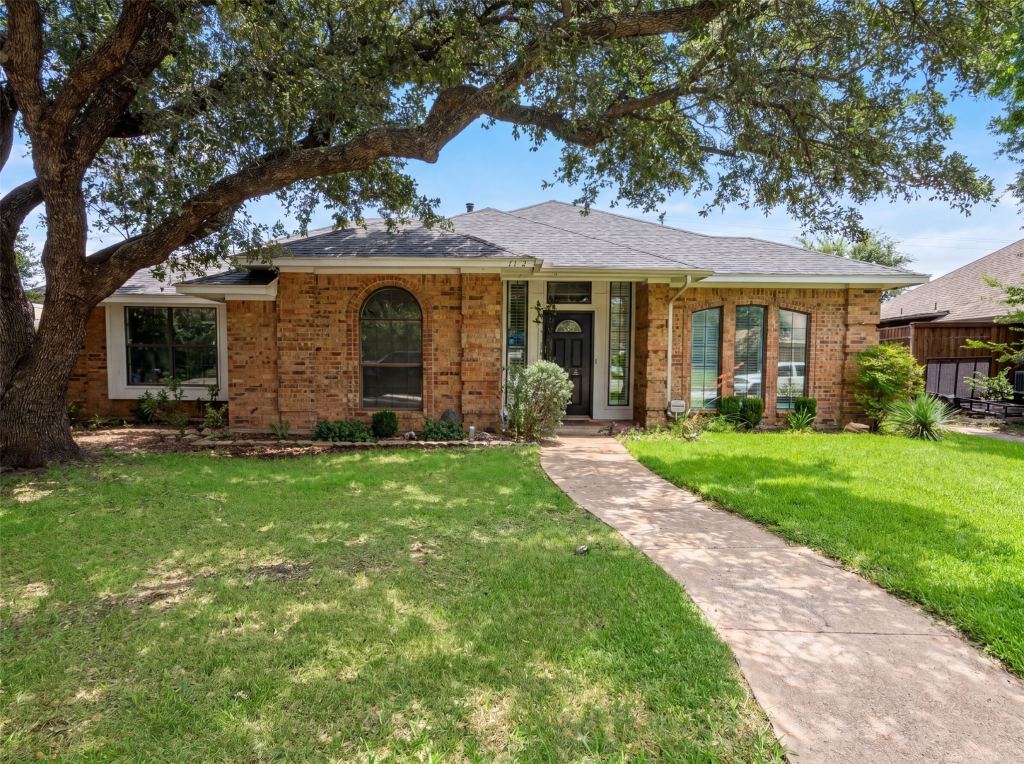 6712 Coach House Lane