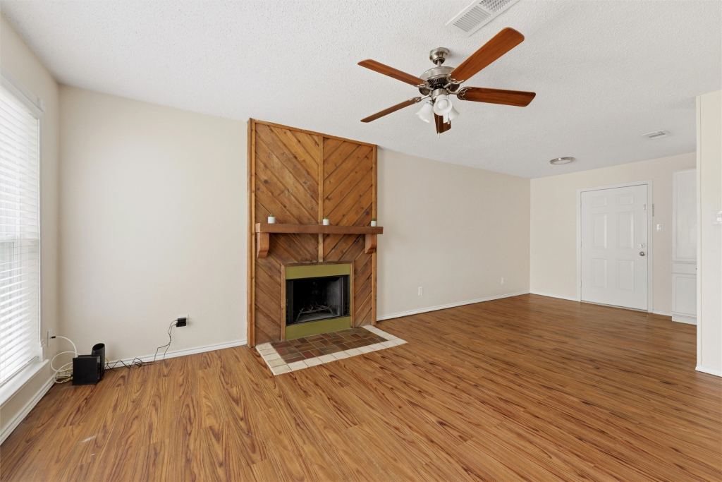 401 N 7th Street C, Midlothian, TX 76065 — photo 1