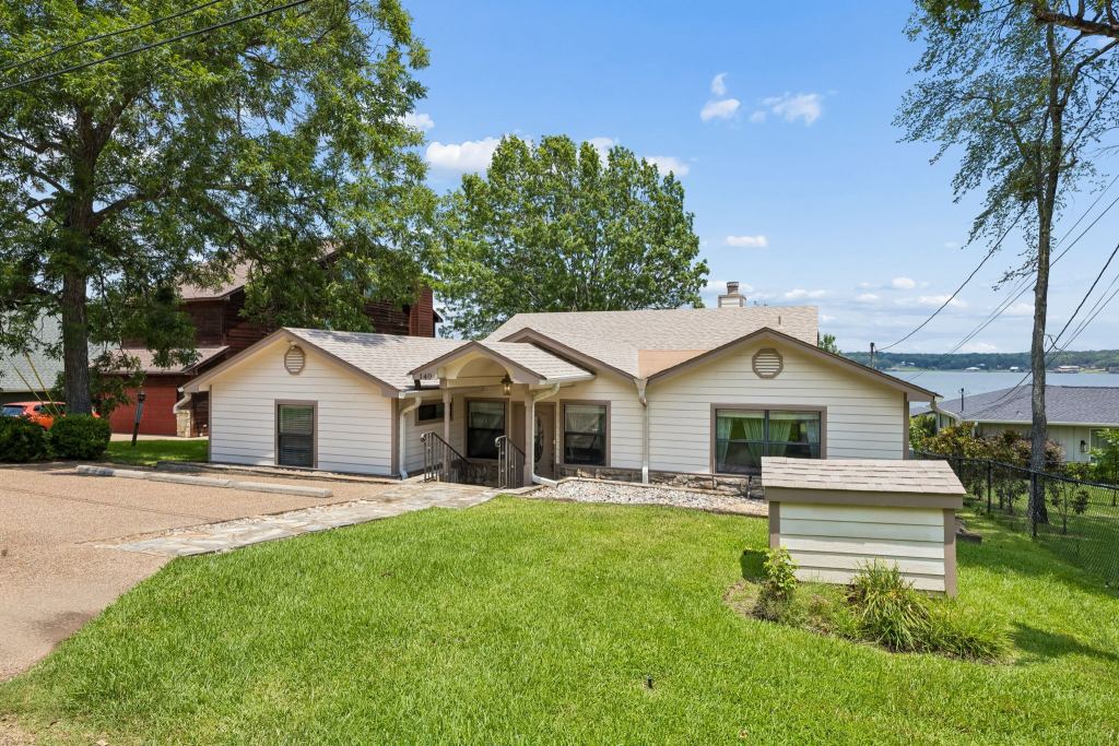 140 Pin Oak Drive, Mabank, TX 75156 — photo 1