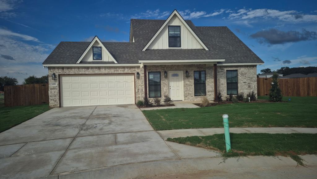 199 JOEL Street, Springtown, TX 76082 — photo 1