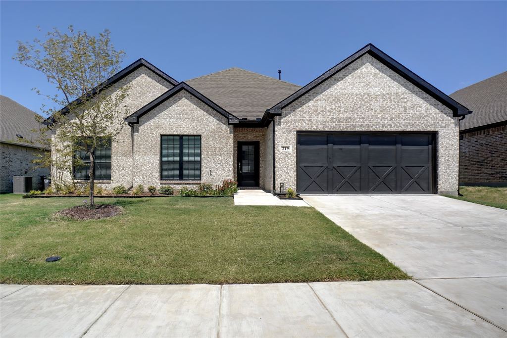 219 Community Drive, Lavon, TX 75166 — photo 1