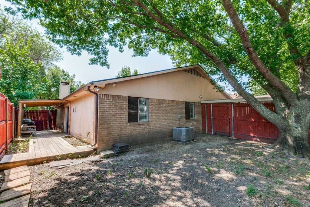1305 Blanco Lane, Garland, TX 75040 — photo 1