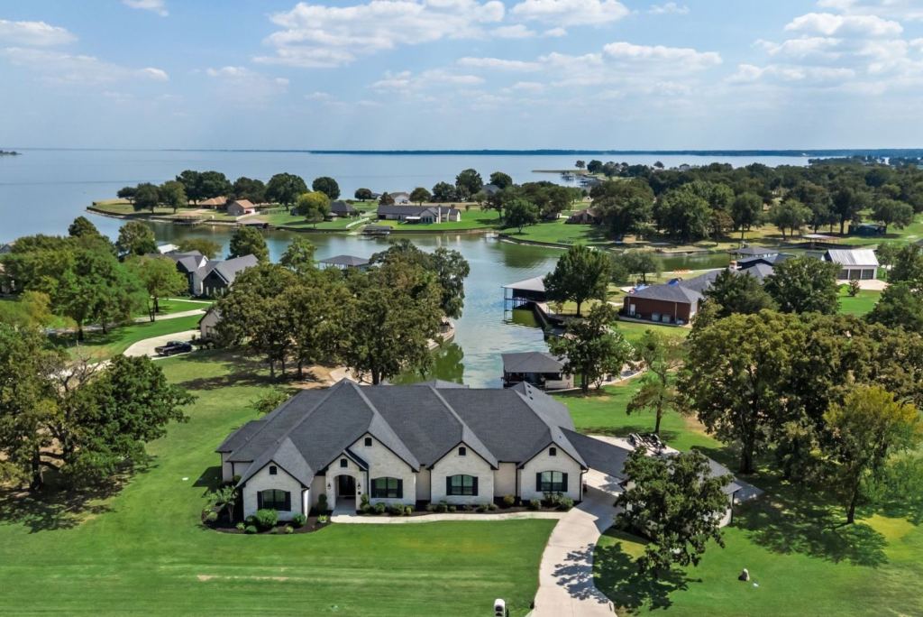 218 White Rock Road, Corsicana, TX 75109 — photo 1