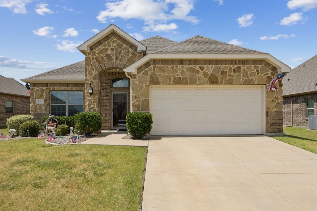 333 Pecos Drive, Crandall, TX 75114 — photo 1