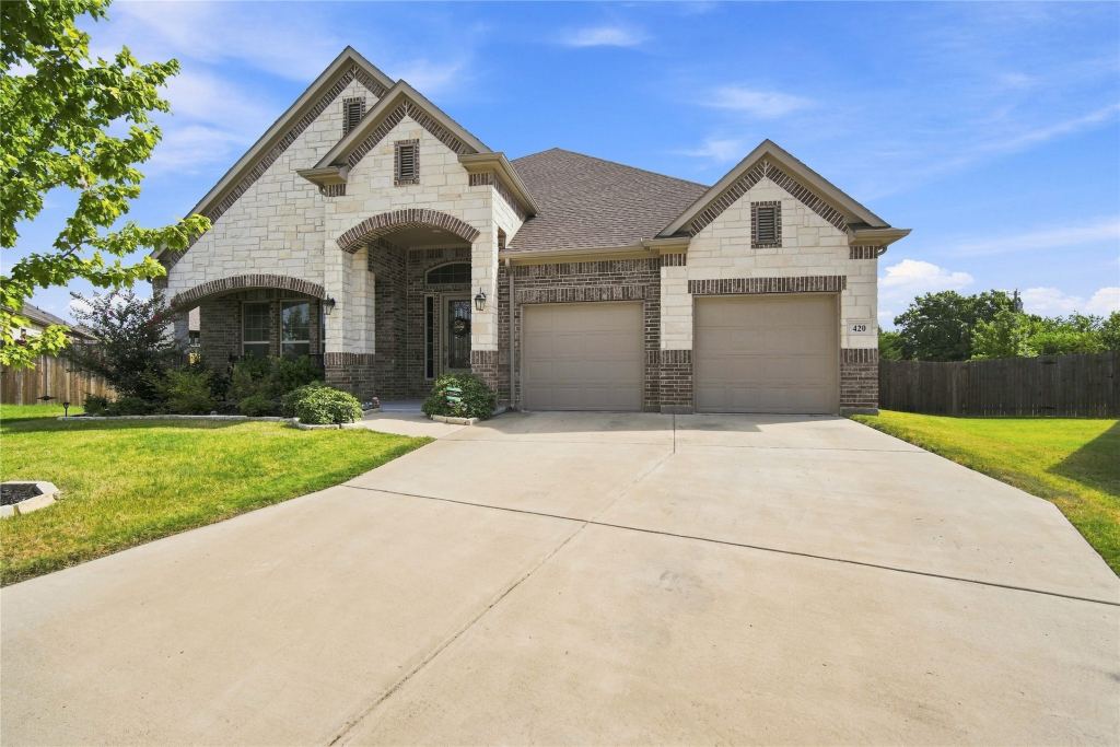 420 Wrangler Way, Waxahachie, TX 75167 — photo 1