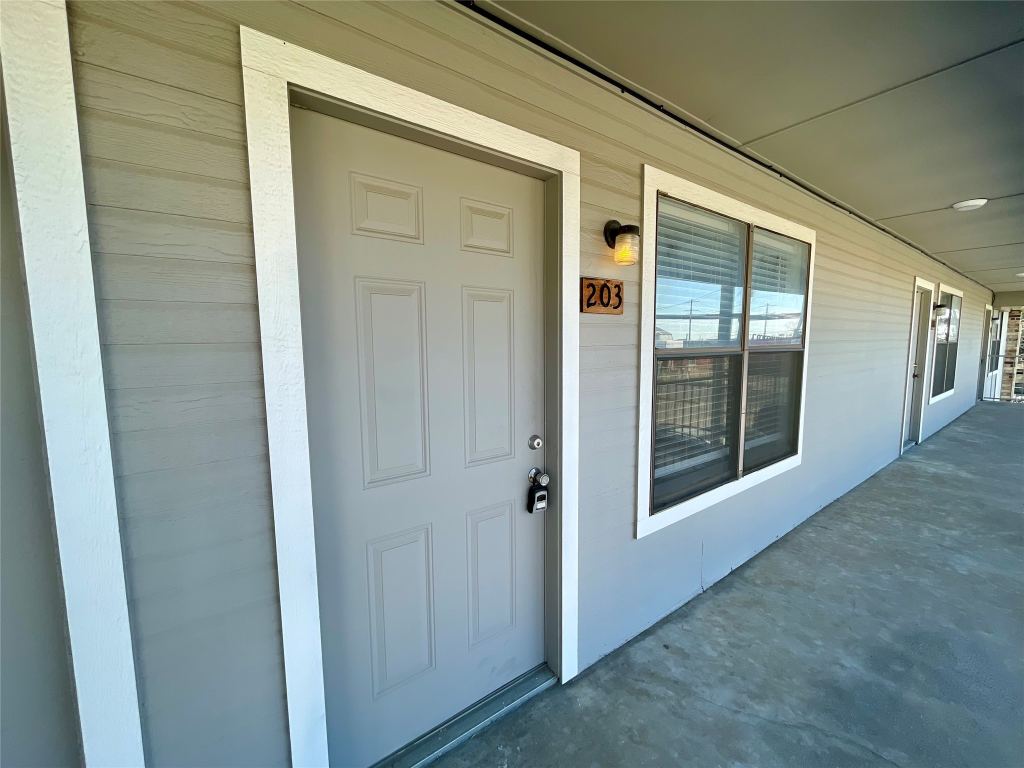 2526 W Prairie Street 203, Denton, TX 76201 — photo 1