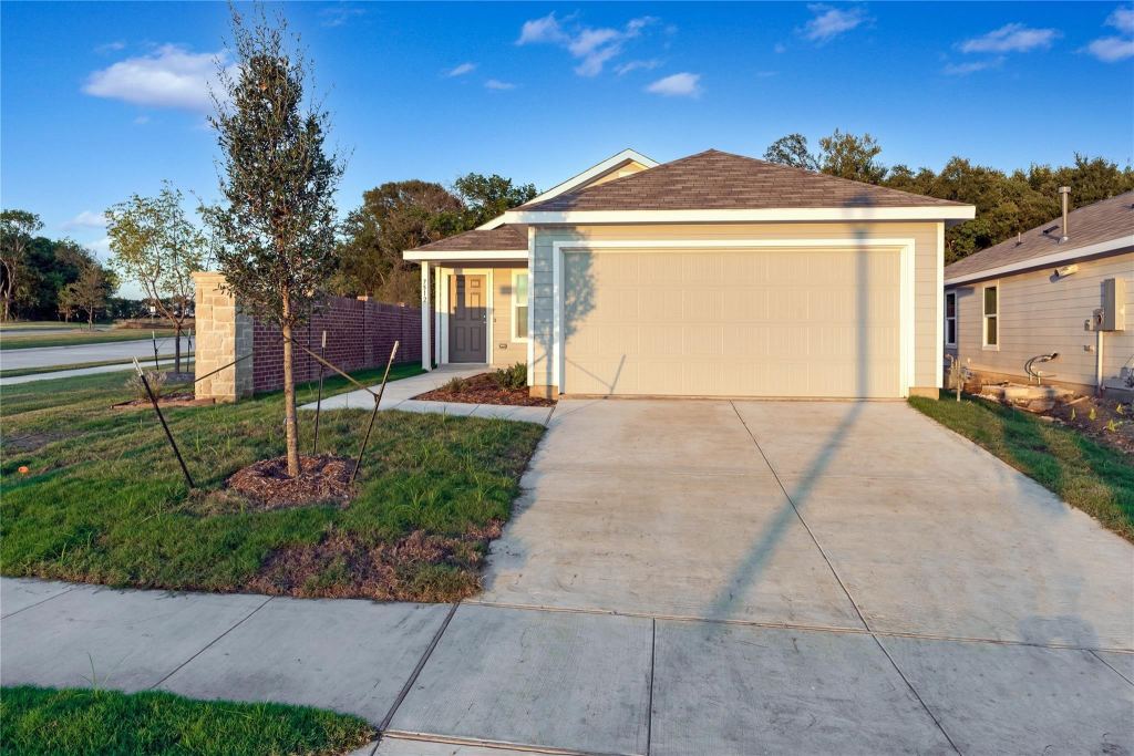 7512 Woodpecker Drive, McKinney, TX 75071 — photo 1