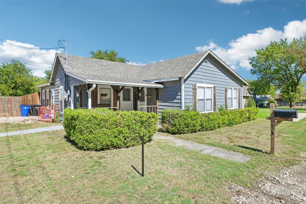 503 E Avenue F, Midlothian, TX 76065 — photo 1
