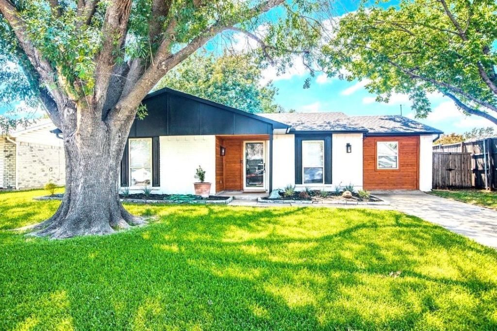 5708 Perrin Street, The Colony, TX 75056 — photo 1