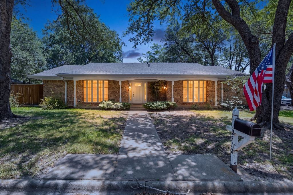 2712 Rix Street, Commerce, TX 75428 — photo 1