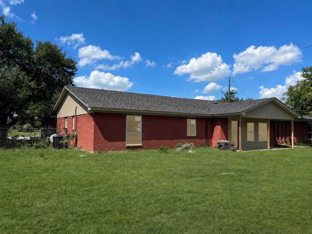 825 Alan Drive, Burleson, TX 76028 — photo 1